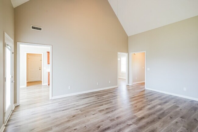 Foto del edificio - 6006 Boxer Pl