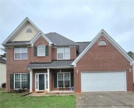 Building Photo - 1696 Central Park Loop