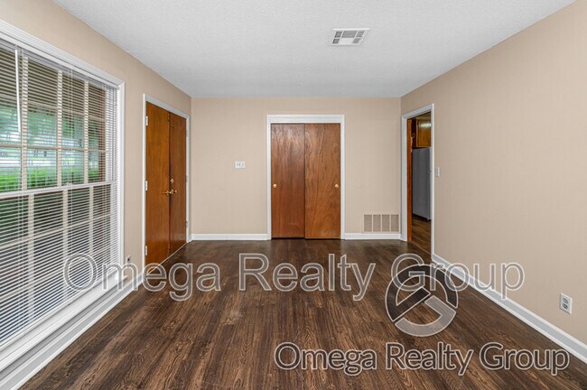 Building Photo - 106 Murfee Dr
