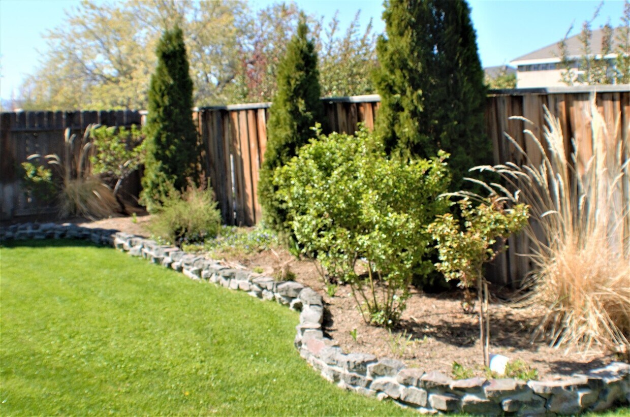 Building Photo - Love Where You Live! Beautiful 3-Bd Home i...