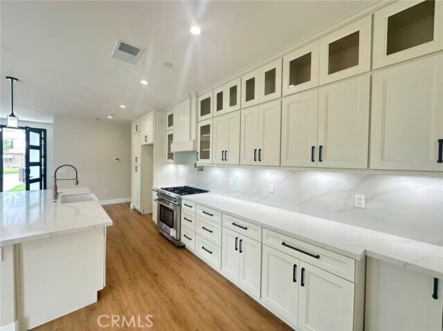 Foto del edificio - 204 N Willow Ave