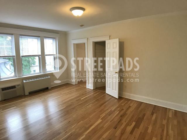 Foto principal - 2 bedroom in Cambridge MA 02138