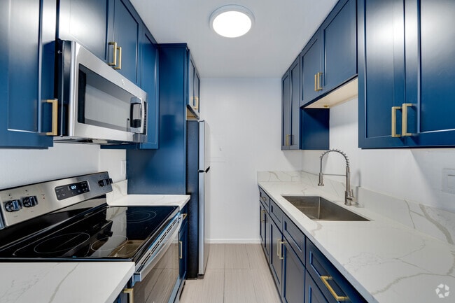 1BR ,1BA - 701SF - The Orly on Orange