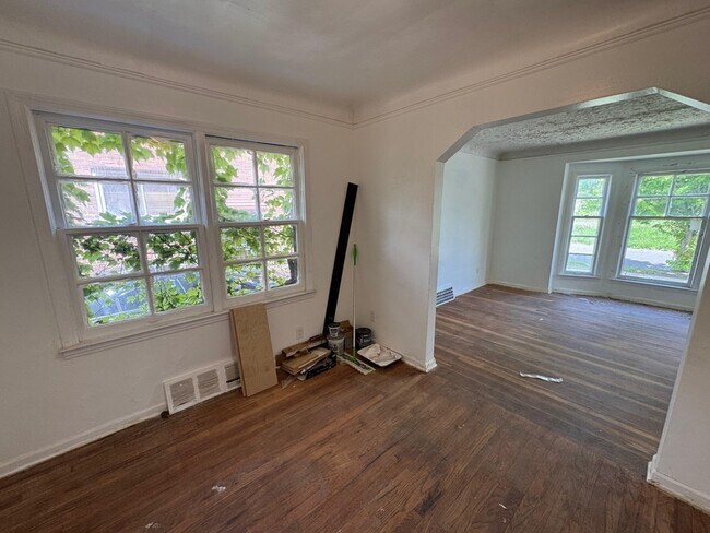 Foto del edificio - 9927 Beaconsfield St