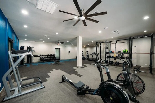 Building Photo - ParkVista Apartments