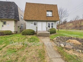 Building Photo - 543 Gage St