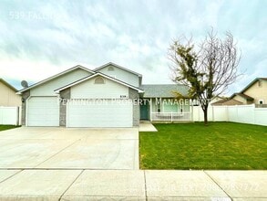 Building Photo - 539 Fall Dr