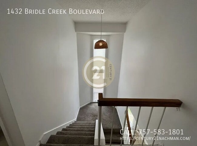 Foto del edificio - 1432 Bridle Creek Blvd