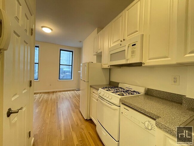 Foto del edificio - THIRD AVENUE