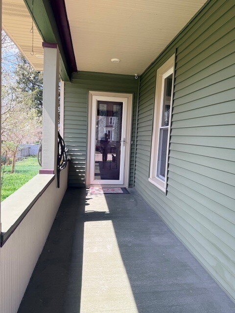 Foto del edificio - 202 Perry St