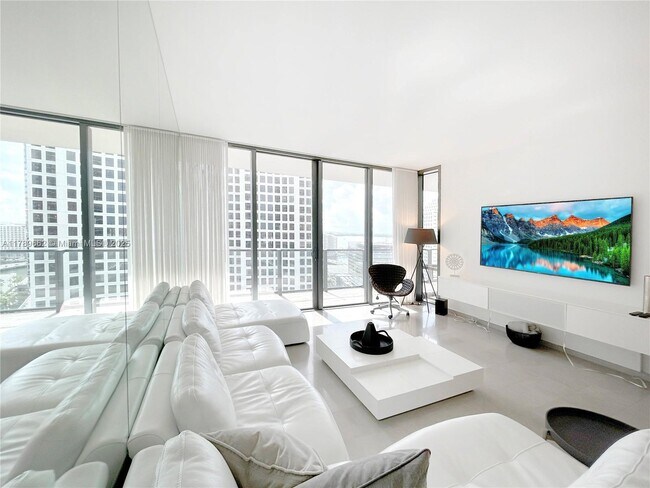Foto del edificio - 68 SE 6th St