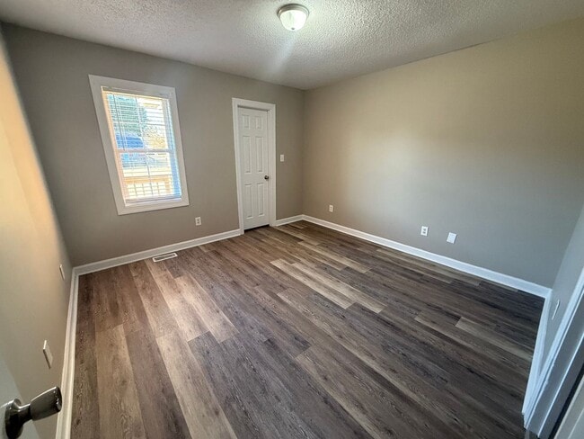 Foto del edificio - 4117 Juniper Ln NW