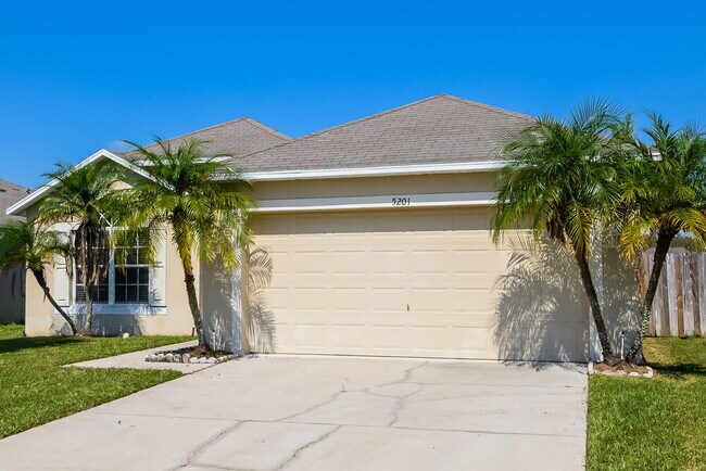 Building Photo - 5201 Silver Thistle Ln
