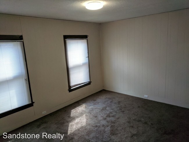 Building Photo - 3 br, 1 bath House - 213 Gates Ave