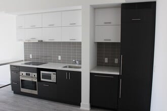 Building Photo - 180 Enterprise Blvd