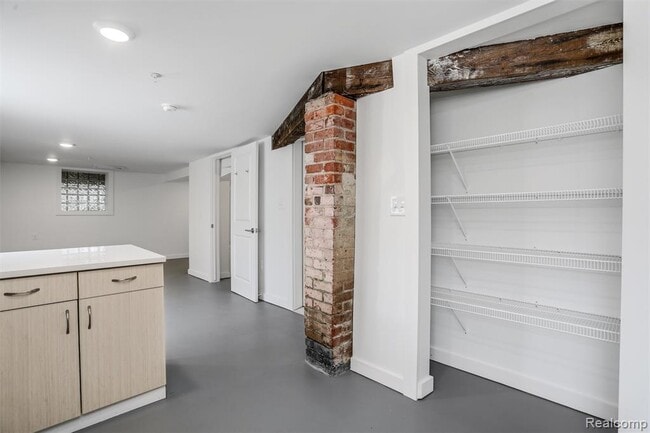 Foto del edificio - 95 E Euclid St