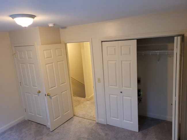 Building Photo - 25 Tourmaline Dr