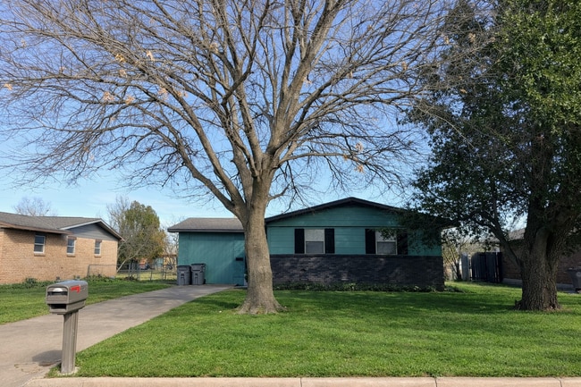 Foto del edificio - 2331 NW Austin Dr