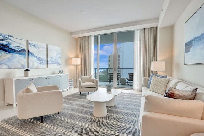 Foto del edificio - 3100 N Ocean Dr