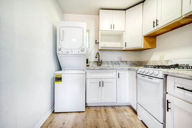 Foto del edificio - 2707 Robertson St