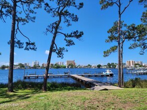 Building Photo - 6901 N Lagoon Dr