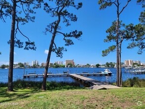 Building Photo - 6901 N Lagoon Dr
