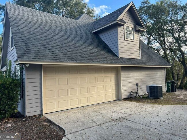 Building Photo - 307 Old Mill Dr