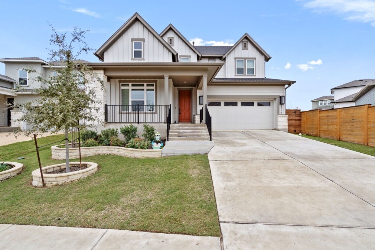 8316 Looksee Ln, Austin, TX 78744 House Rental in Austin, TX