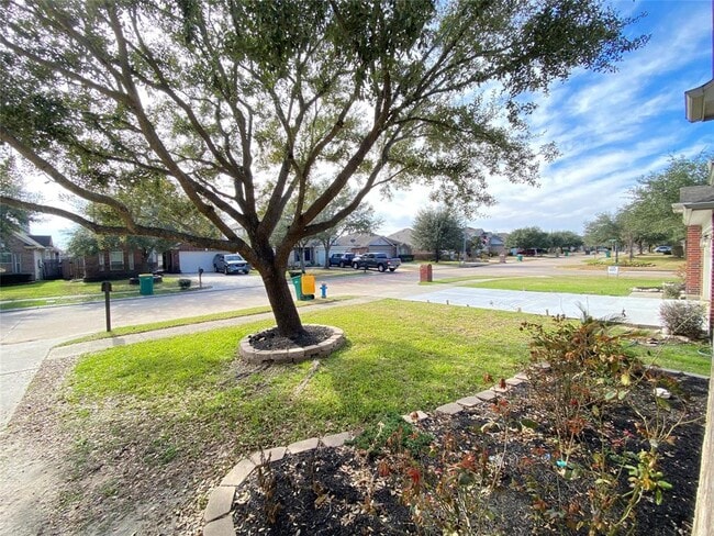 Building Photo - 3110 Spring Flower Ln