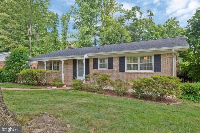 Building Photo - 8632 Aberdeen Ct