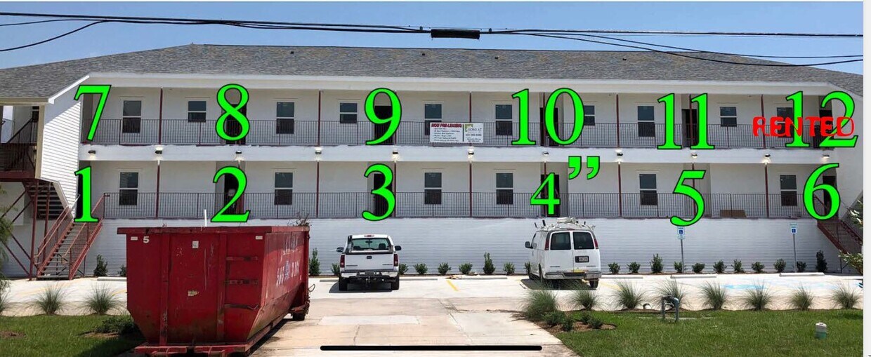 Primary Photo - 4504 Pontchartrain Dr