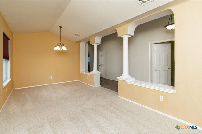 Building Photo - 219 Scarlet Ln