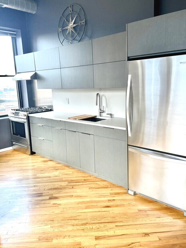 Foto del edificio - 226 N Clinton St
