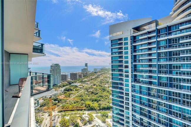 Foto del edificio - 1300 S Miami Ave