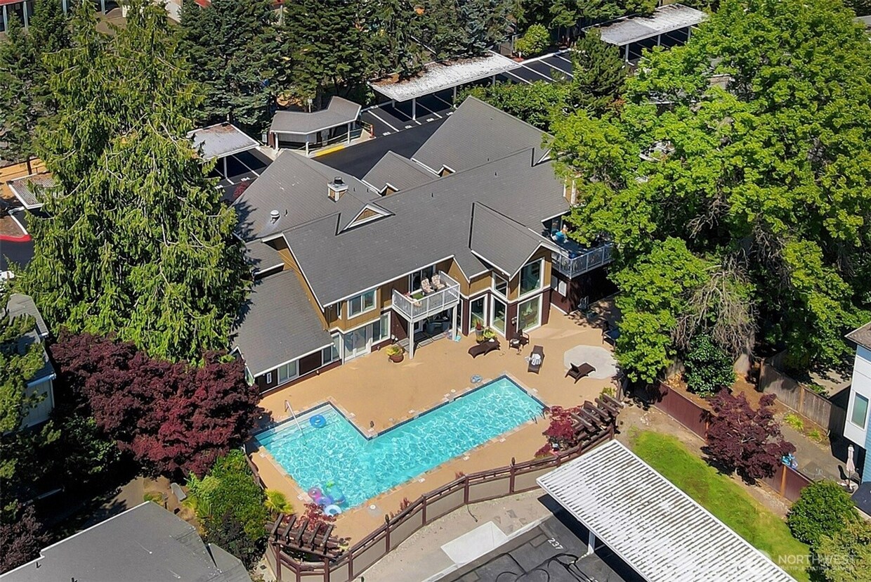 Primary Photo - Beautifully updated 1 bedroom next to Bitt...