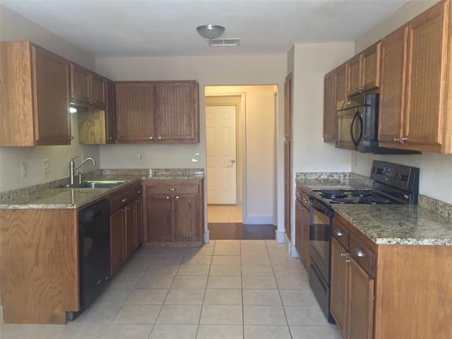 Foto del edificio - 8800 Camfield Way St