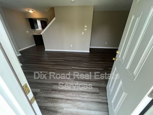 Foto del edificio - 432 W Kemper Rd