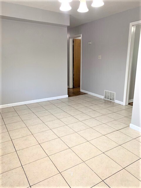 Primary Photo - 269 Hansen Ave