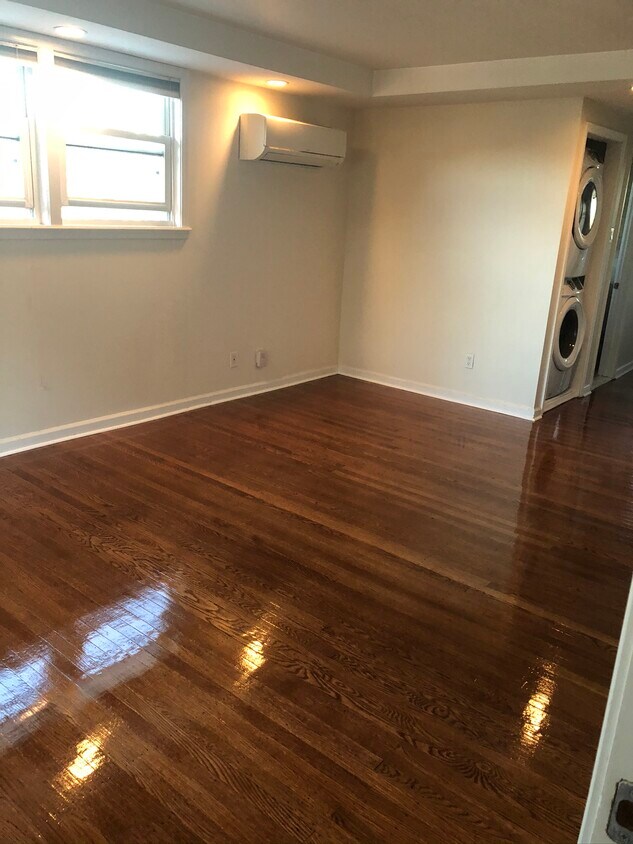 Primary Photo - 1300 Geary St