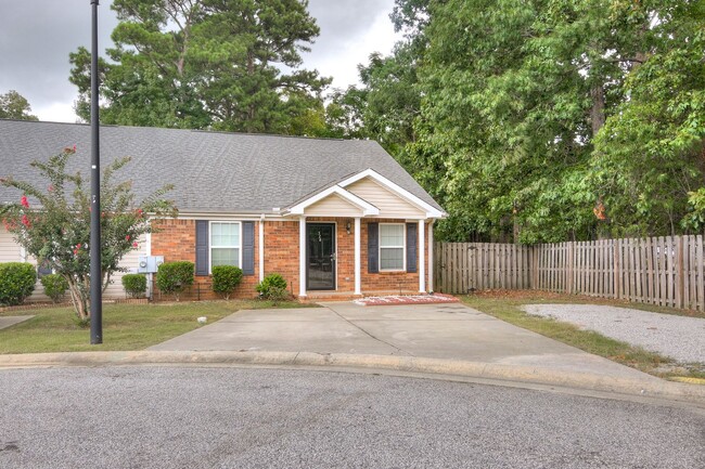 Building Photo - 516 Goodale Court