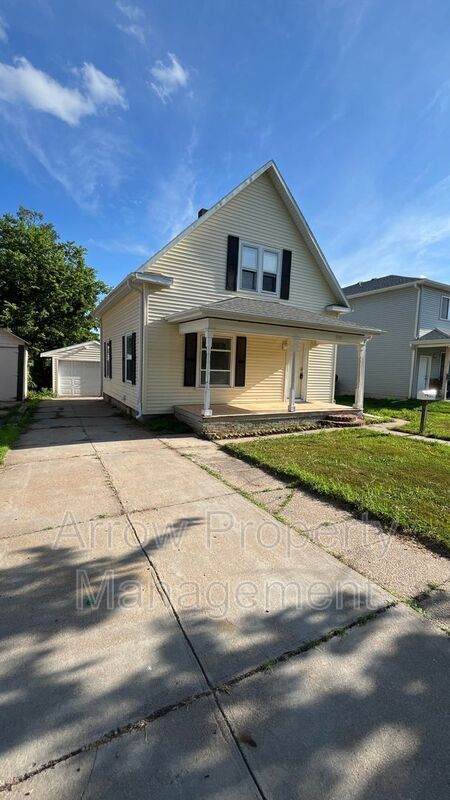 Primary Photo - 2211 Sheldon St