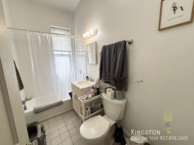 Foto del edificio - 1481 Beacon St