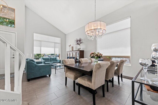 Foto del edificio - 6412 E Blanche Dr