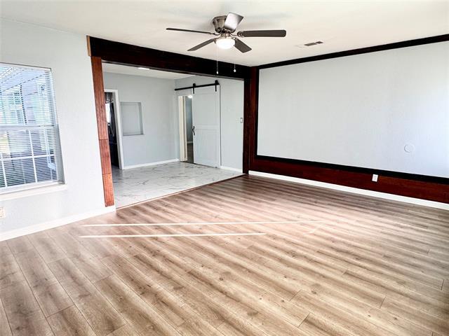 Building Photo - 202 N Riverside Dr