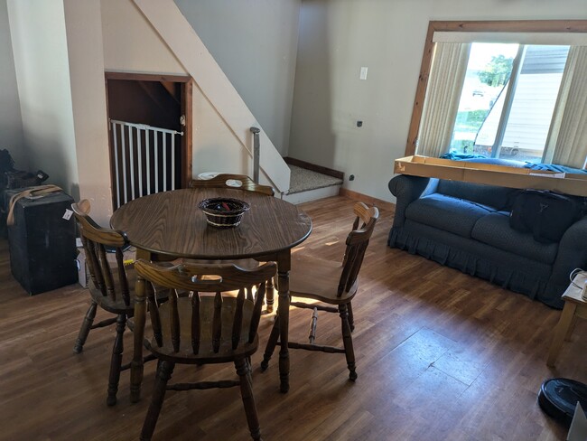 Dinning room - 461 Railroad Ave SW