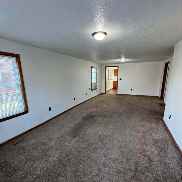 Foto del edificio - 622 4th Ave SW