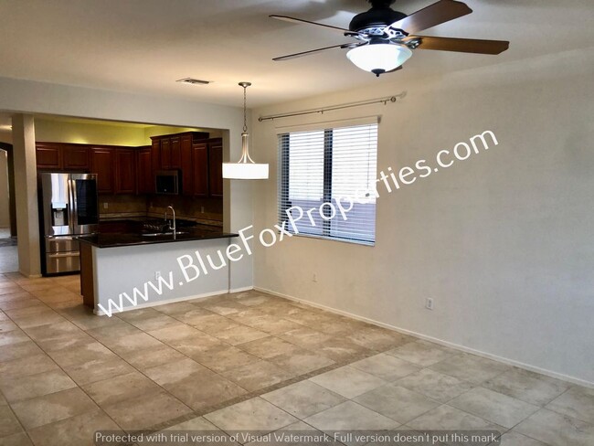 Foto del edificio - 5174 N River Fringe Dr