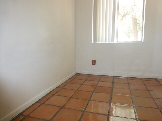Foto del edificio - 407 W Howe St