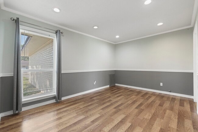 Building Photo - 6131 Rietta St