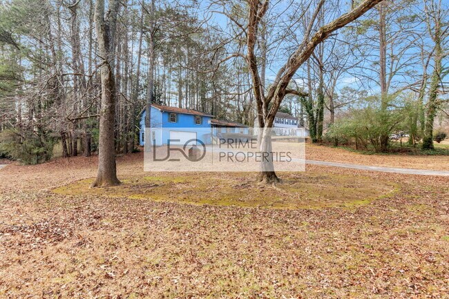 Building Photo - 2816 Deerwood Trail